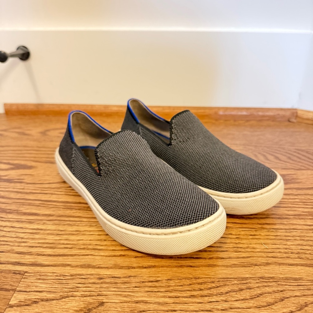 Rothy's Kids Slip-On Sneakers in Charcoal and Black with White Soles, Size 2